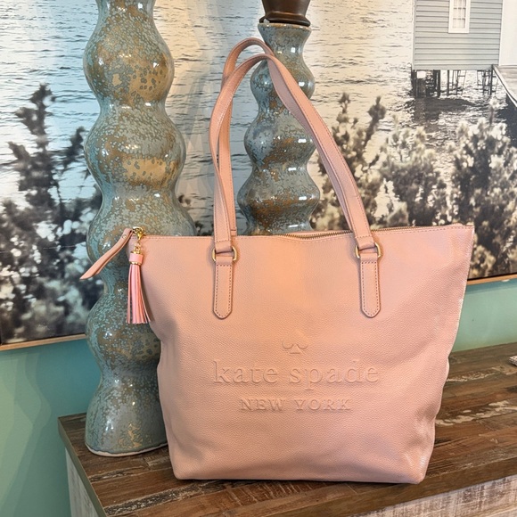 kate spade Handbags - RARE kate spade leather Larchmont avenue logo penny tote, soft pink colour